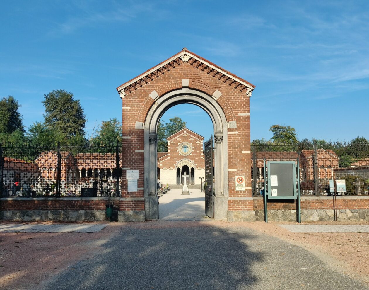 Cimitero e Cappella Borghi - UPEL Italia